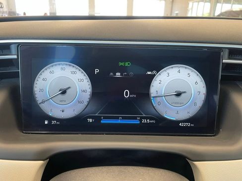 Used 2023 Hyundai Tucson Limited w/ Cargo Package image 7