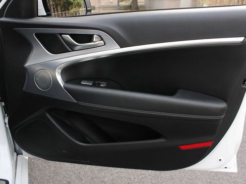 Used 2021 Genesis G70 2.0T Sport RWD image 26