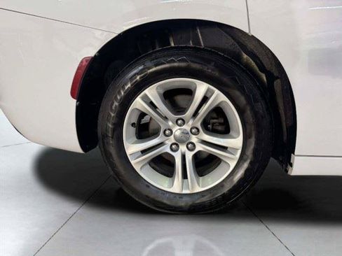 Used 2020 Dodge Charger SXT w/ Leather Interior Group RWD image 47