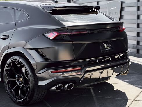 Used 2024 Lamborghini Urus Performante image 19