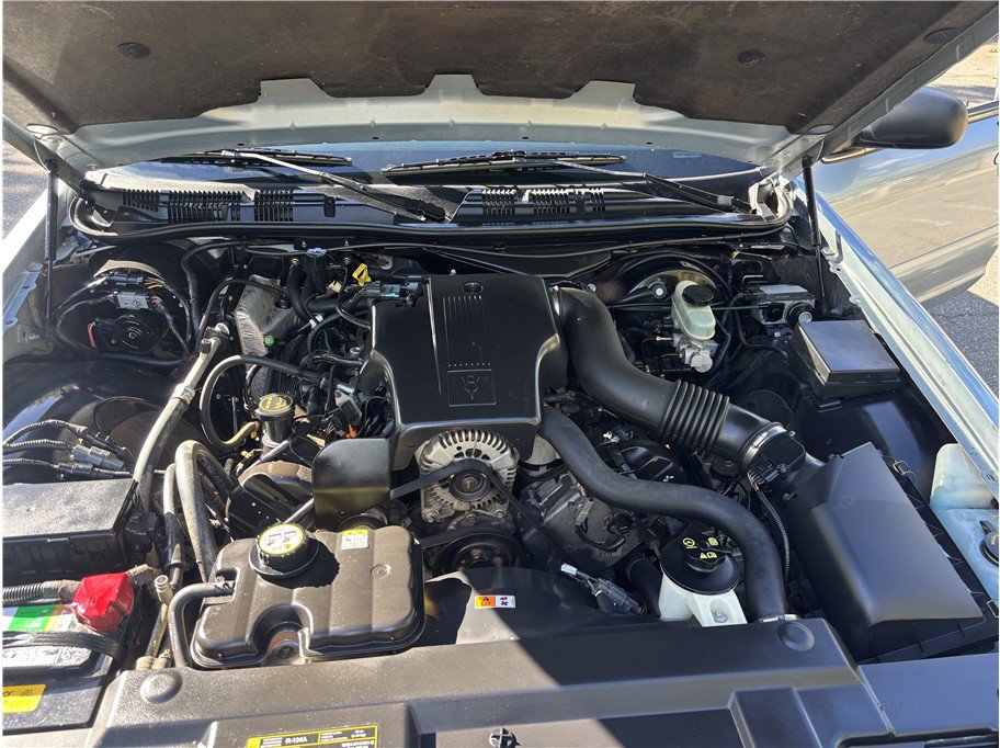 Used 2003 Ford Crown Victoria LX RWD image 13