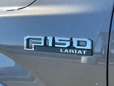 Used 2016 Ford F150 Lariat w/ Equipment Group 502A Luxury AWD/4WD image 21