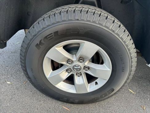 Certified 2019 RAM 1500 Express image 27