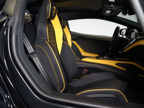 Used 2024 Lamborghini Revuelto AWD/4WD image 14