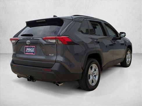 Certified 2021 Toyota RAV4 XLE w/ Convenience Package image 5
