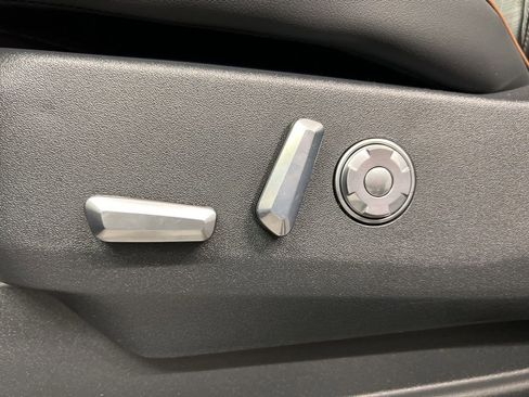 New 2026 Lincoln Navigator Black Label AWD/4WD image 28