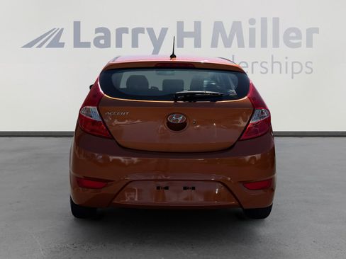 Used 2017 Hyundai Accent SE image 4