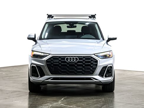 Used 2023 Audi Q5 e Premium Plus w/ Premium Plus Package image 3