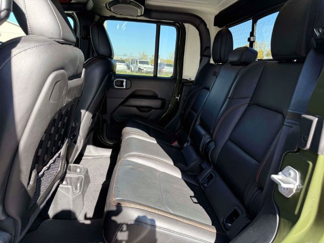 Used 2022 Jeep Gladiator Mojave AWD/4WD image 11