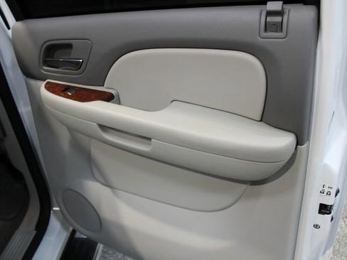 Used 2013 GMC Sierra 2500 SLT w/ SLT Convenience Package image 20