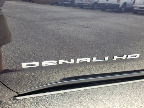 New 2025 GMC Sierra 2500 Denali w/ Denali Reserve Package image 4