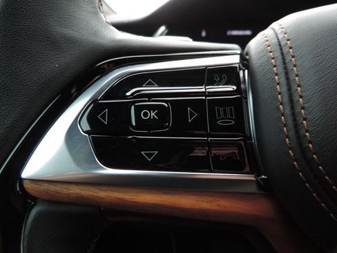 Used 2022 Jeep Grand Cherokee Summit image 34