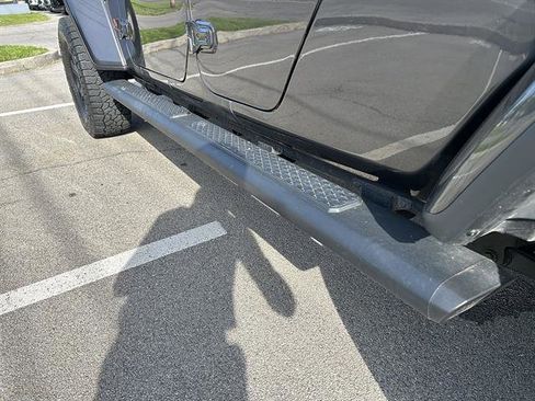 Used 2021 Jeep Gladiator Mojave AWD/4WD image 47