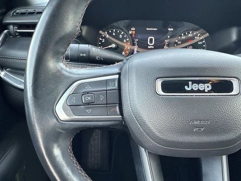 Used 2022 Jeep Compass Limited image 16