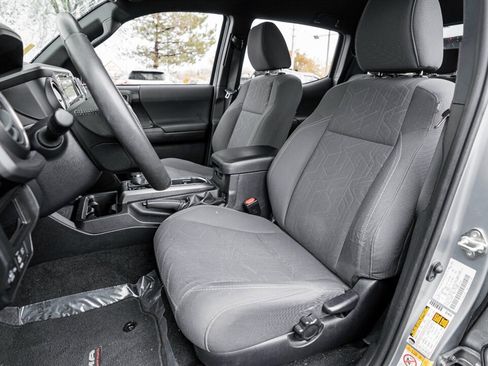 Used 2019 Toyota Tacoma TRD Off-Road image 16