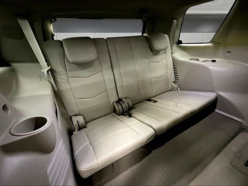 Used 2019 Cadillac Escalade Premium Luxury image 26