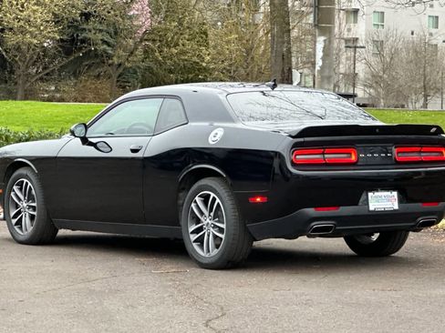 Used 2019 Dodge Challenger GT w/ Plus Package image 6