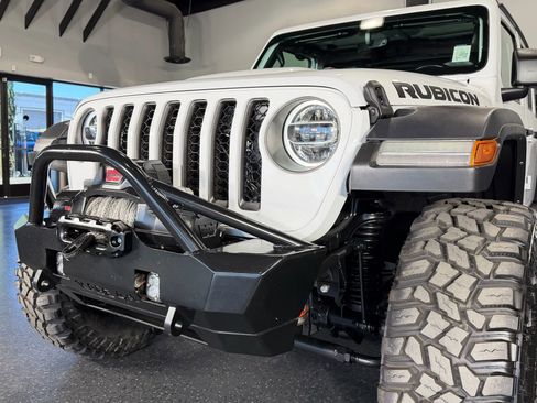 Used 2021 Jeep Gladiator Rubicon image 5