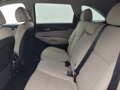 Used 2020 Kia Sorento LX w/ LX I4 Convenience Package FWD image 18