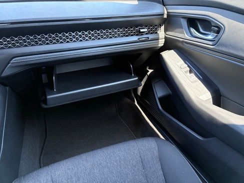 Used 2025 Honda Accord SE image 37