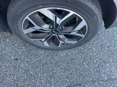 Used 2020 Kia Sportage EX image 28