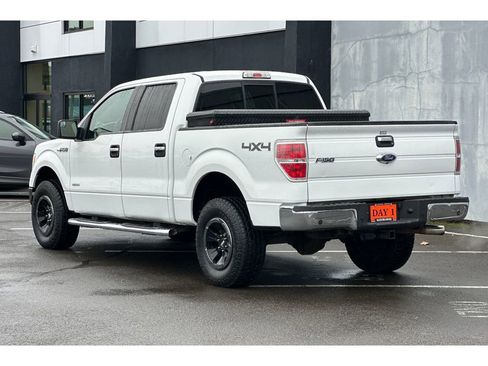 Used 2014 Ford F150 XLT w/ Equipment Group 302A Luxury image 8
