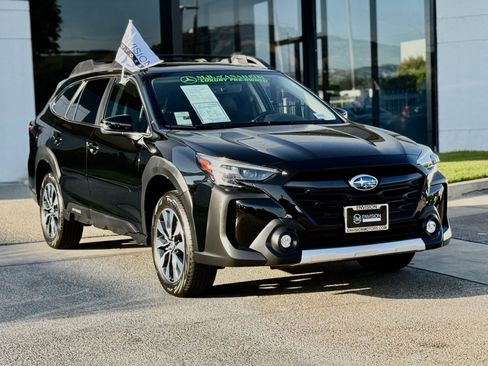 Used 2023 Subaru Outback Limited AWD/4WD image 5