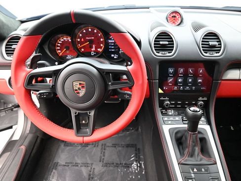 Used 2025 Porsche 718 Boxster Spyder RS RWD image 6