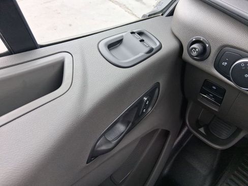 New 2026 Ford Transit 250 148 Medium Roof RWD image 14