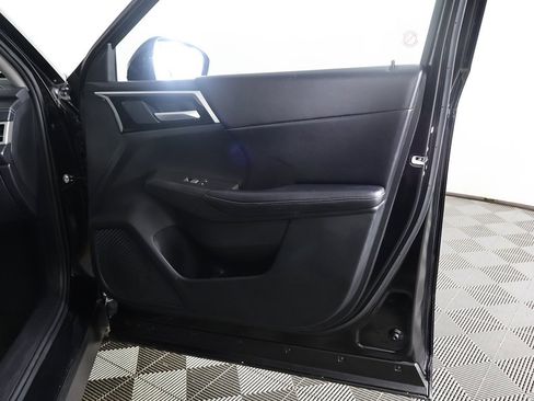 Used 2024 Mitsubishi Outlander SE image 21