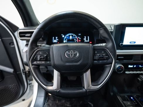 Certified 2025 Toyota 4Runner SR5 image 17