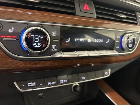 Used 2021 Audi A4 2.0T Premium w/ Convenience Package image 27