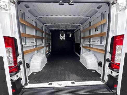 Used 2025 RAM ProMaster 2500 w/ U-Haul Equipment Group FWD image 13