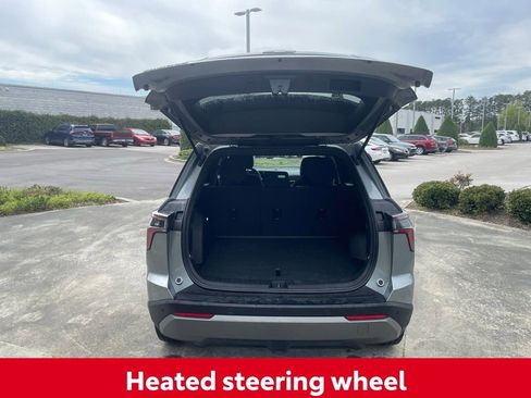 Used 2025 Chevrolet Equinox LT image 11