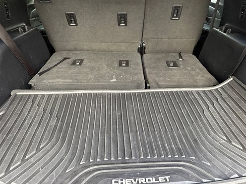 Used 2020 Chevrolet Traverse LS image 33