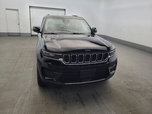 Used 2023 Jeep Grand Cherokee Laredo AWD/4WD image 14