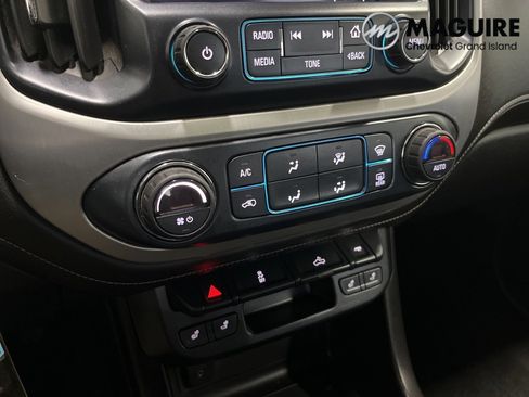 Used 2018 GMC Canyon SLT image 14