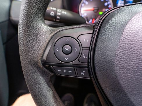 Used 2019 Toyota RAV4 LE AWD/4WD image 23