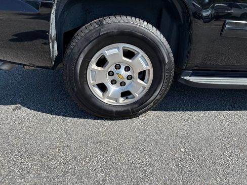 Used 2014 Chevrolet Tahoe LT RWD image 11