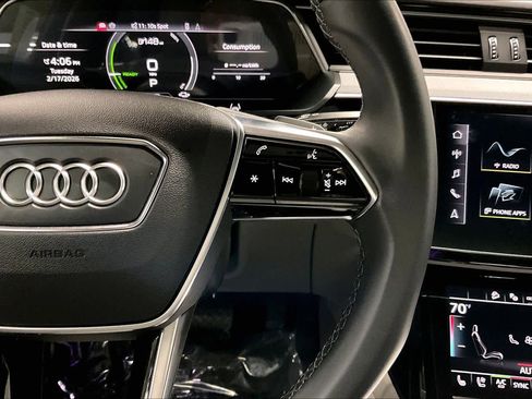 Used 2024 Audi Q8 e-tron Prestige w/ Prestige Package image 20