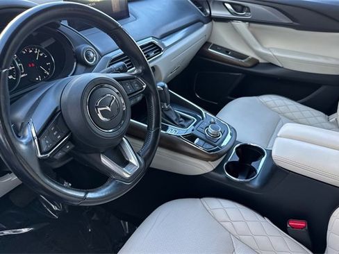 Used 2022 MAZDA CX-9 Signature image 10