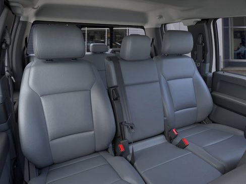 New 2026 Ford F550 4x4 Supercab Super Duty image 10