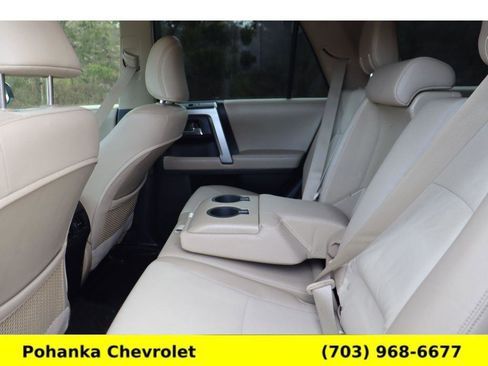 Used 2018 Toyota 4Runner SR5 Premium image 29