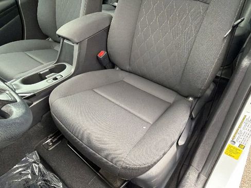Certified 2025 Toyota Corolla LE w/ LE Premium Package FWD image 19