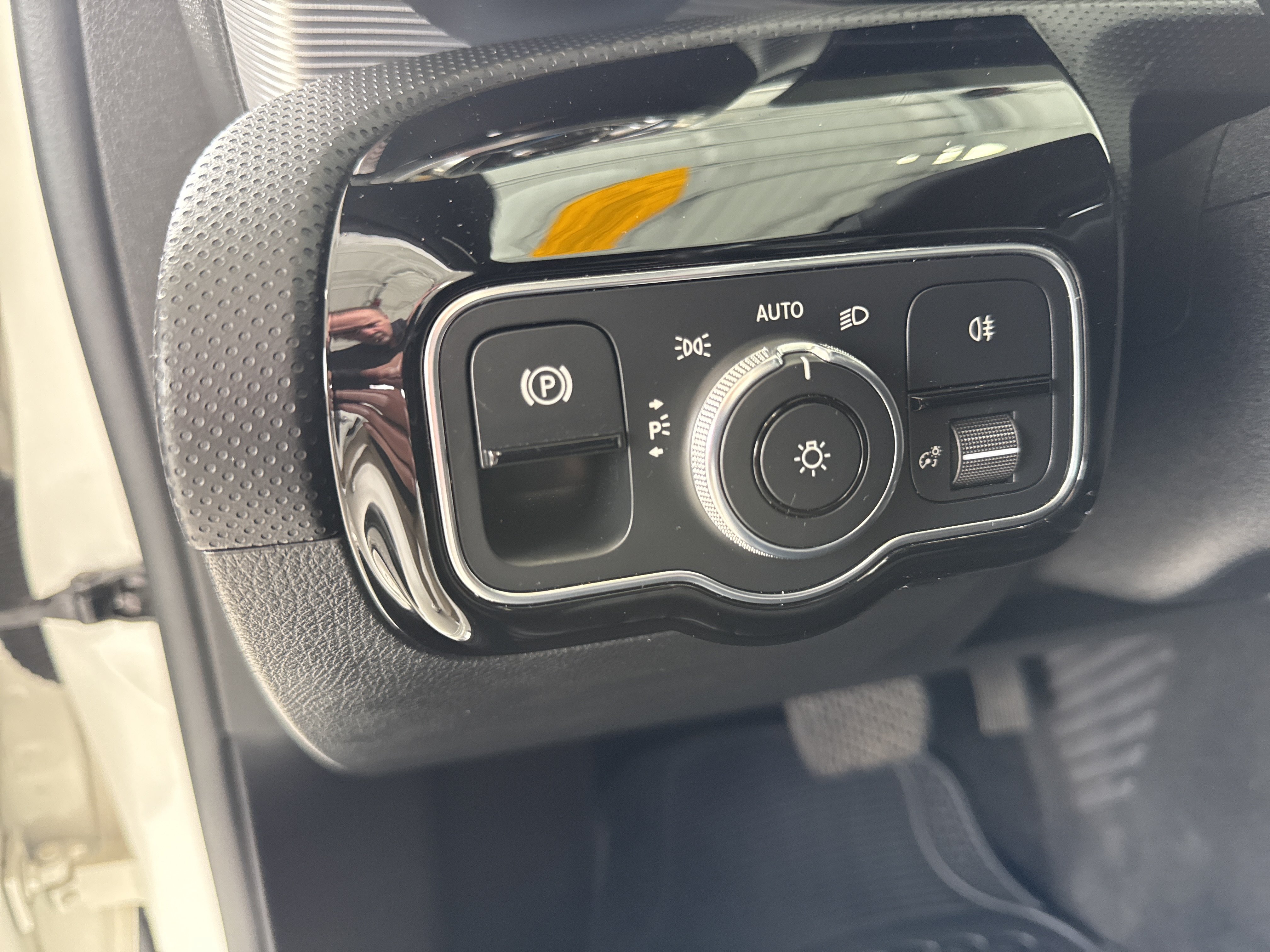 Certified 2021 Mercedes-Benz A 220 4MATIC image 19