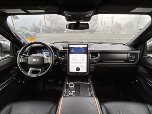 Used 2024 Ford Expedition Max Platinum image 12