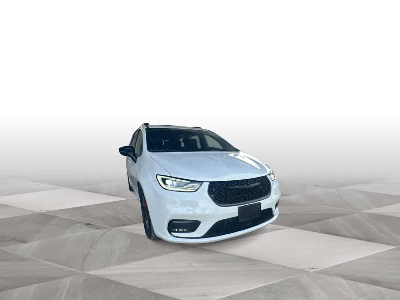Used 2026 Chrysler Pacifica Limited w/ S Appearance Package FWD image 2