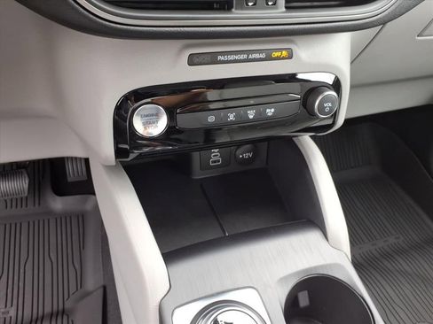 New 2025 Ford Escape SE FWD image 14