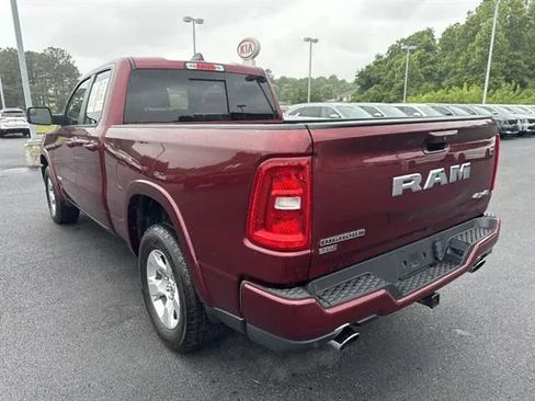 Used 2025 RAM 1500 Big Horn AWD/4WD image 4