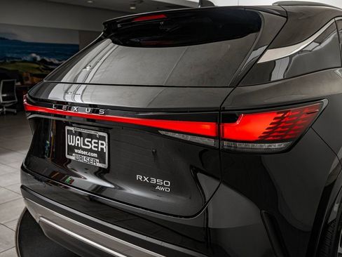 Certified 2025 Lexus RX 350 Premium w/ Convenience Package AWD/4WD image 9